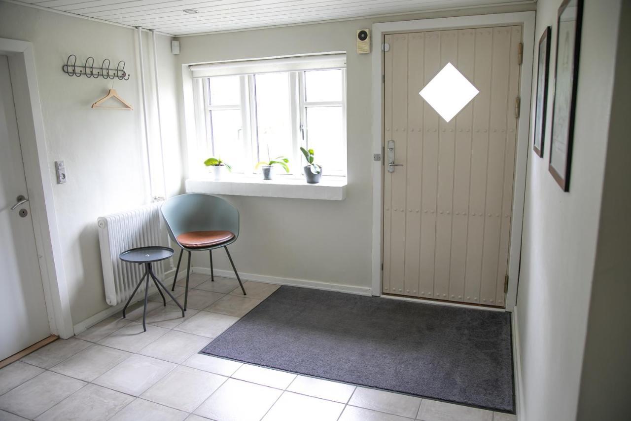 Vaerelse, Spiseomrade, Tv-stue Og Eget Bad Pa Landet Séjour chez l'habitant Kvaerndrup