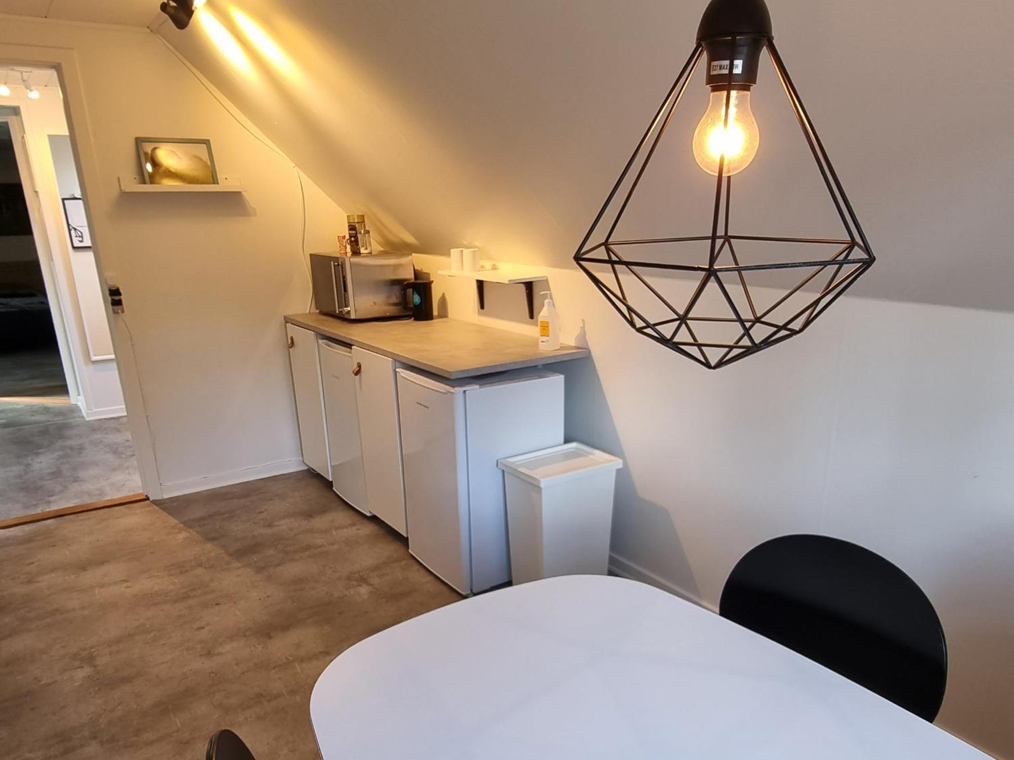Vaerelse, Spiseomrade, Tv-stue Og Eget Bad Pa Landet Séjour chez l'habitant Kvaerndrup